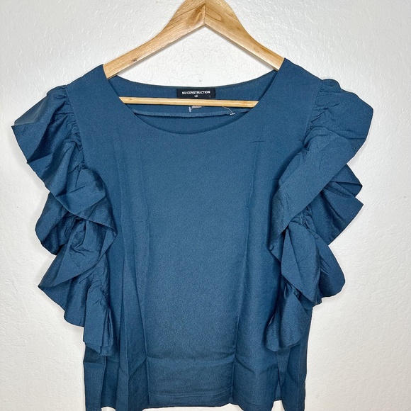 NU CONSTRUCTION Dark Forest Green RUFFLE Sleeve Blouse Size Large NEW - Picture 1 of 10